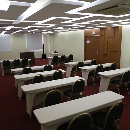 Hotel Ramada By Wyndham Manaus Torres Center Extérieur photo